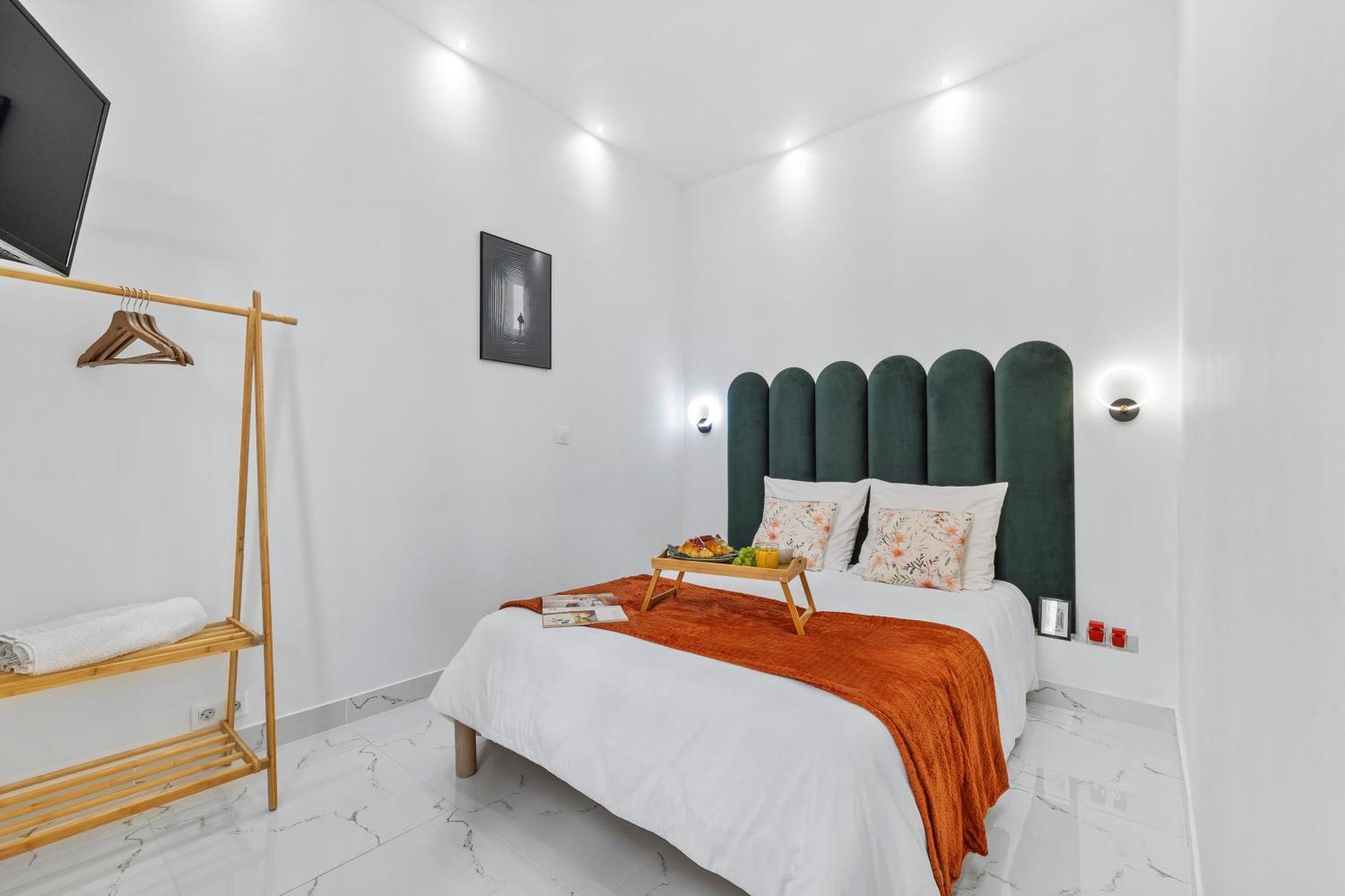 Apartment 2 - Hyper Centre - Air-conditioned - Terrace - Quiet - Tramway - Equipped Kitchen - Wifi Nizza